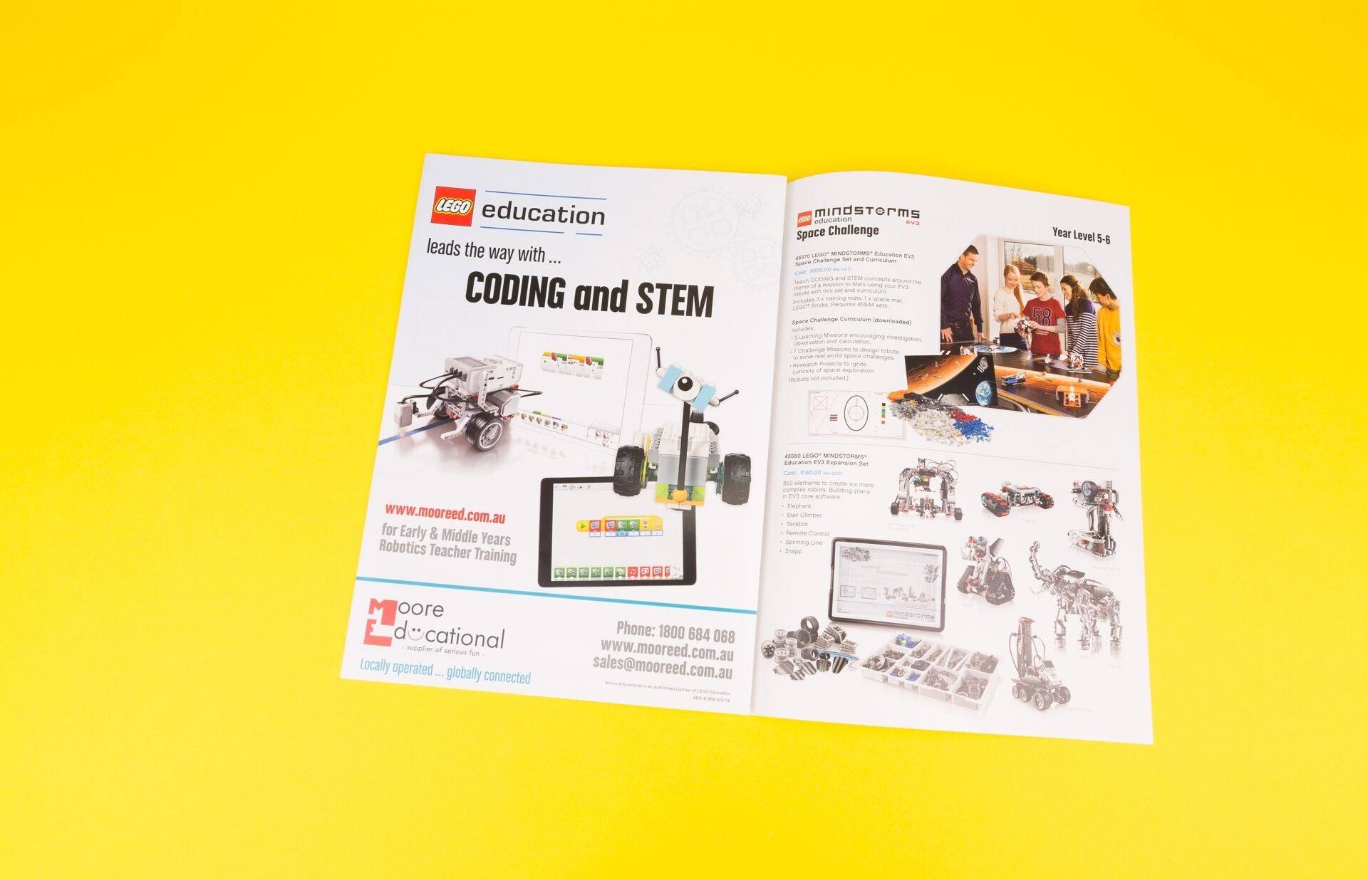 6pp A4 Brochure (Roll Fold)